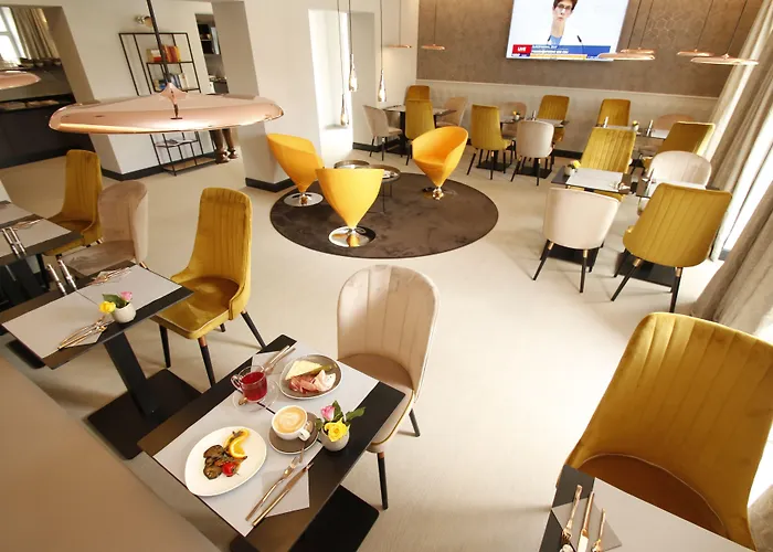 Amelie No 1 & 4* 朗道因德普法尔茨