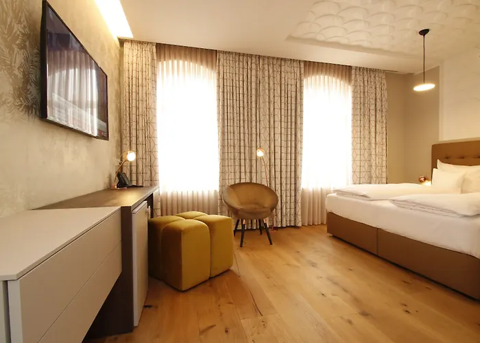 Amelie No 1 & Ξενοδοχείο με διαμερίσματα Λαντάου