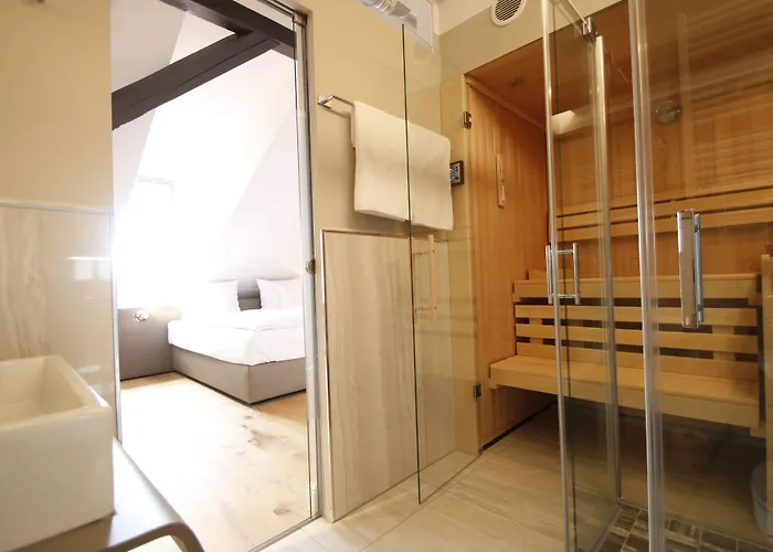 Amelie No 1 & 公寓式酒店 朗道因德普法尔茨