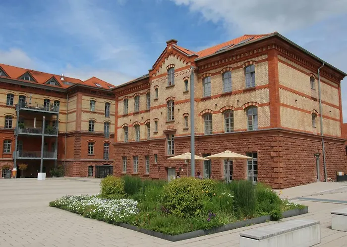 Amelie No 1 & Λαντάου