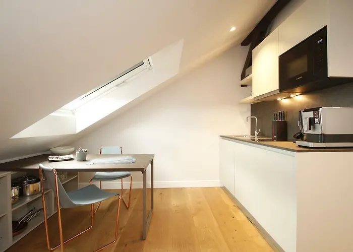 Amelie No 1 & Апарт-отель Ландау (Пфальц)