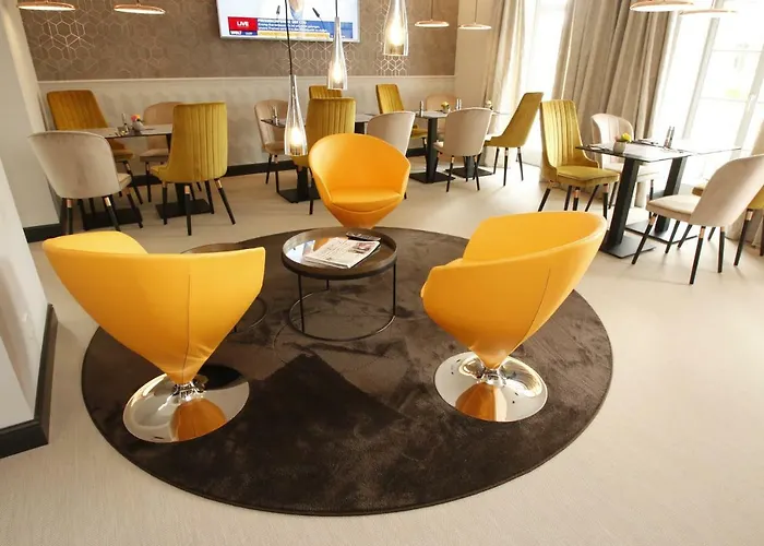 Ξενοδοχείο με διαμερίσματα Amelie No 1 & Λαντάου